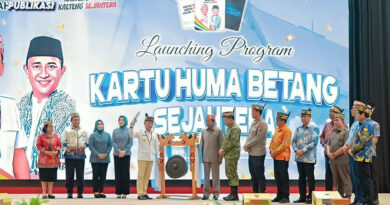 Arton S Dohong Hadiri Launching Kartu Huma Betang, Pastikan Pengawasan Bansos Tepat Sasaran