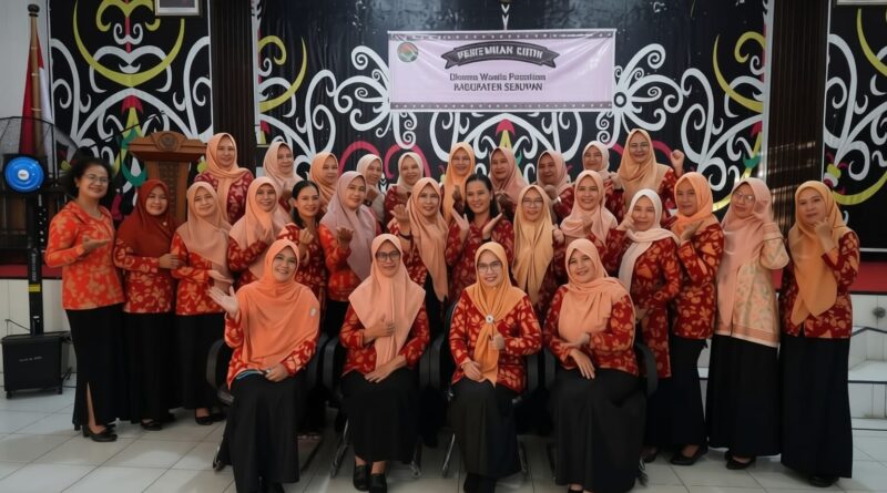 Pertemuan Rutin DWP Seruyan Tingkatkan Pemahaman Anggota tentang Hak dan Kewajiban Keluarga ASN Pertemuan Rutin DWP Seruyan Tingkatkan Pemahaman Anggota tentang Hak dan Kewajiban Keluarga ASN