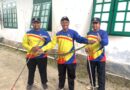 Damkar Sektor Seruyan Raya Evakuasi Anak Ular Bersarang di Plafon Rumah Warga