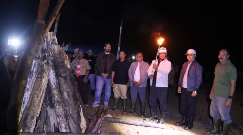 Bupati dan Wakil Bupati Seruyan Hadiri Perkemahan Pelajar di Desa Panyumpa