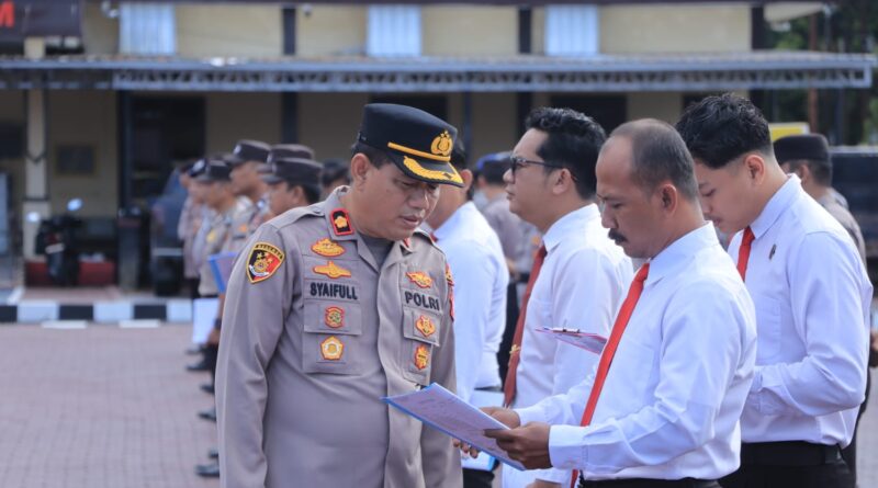 Wakapolres Seruyan Ingatkan Personel Untuk Meningkatkan Kedisiplinan dan Pelayanan Kepada Masyarakat Wakapolres Seruyan Ingatkan Personel Untuk Meningkatkan Kedisiplinan dan Pelayanan Kepada Masyarakat
