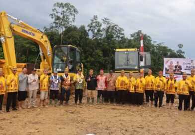 Komitmen Perbaiki Insfrastruktur, Bupati Seruyan Launching Alat Berat di UPTD Seruyan Hulu