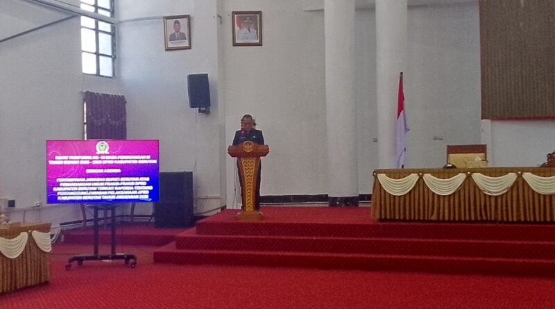 Plh Sekda Tanggapi Pemandangan Umum Fraksi-fraksi DPRD Seruyan