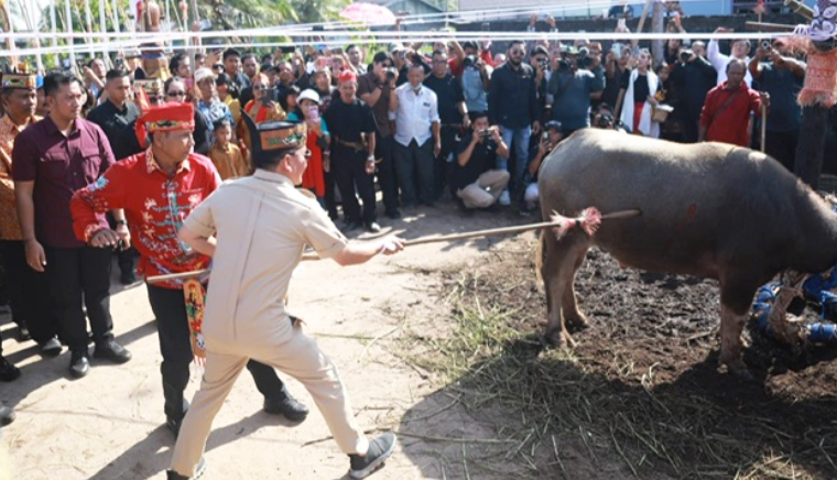 Ketua DPRD Kalteng Ajak Semua Pihak Bersama Jaga Kelestarian Budaya Dayak Ketua DPRD Kalteng Ajak Semua Pihak Bersama Jaga Kelestarian Budaya Dayak