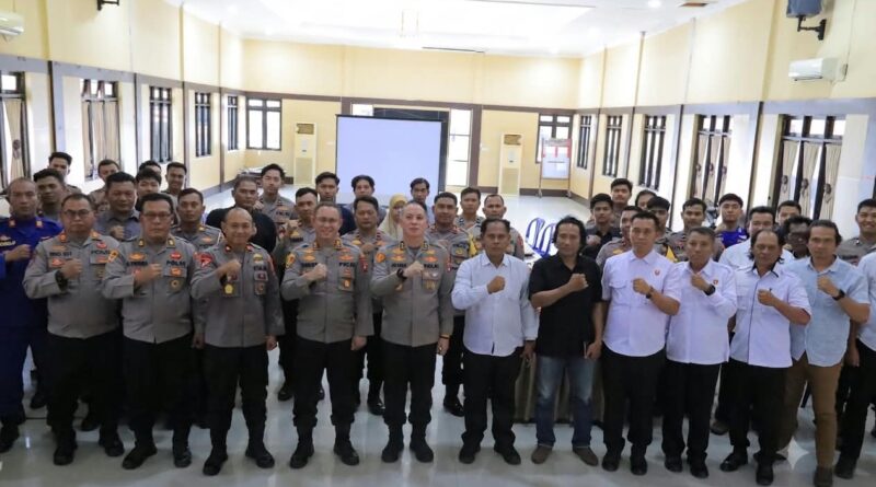 Bidkum Polda Kalteng Beri Penyuluhan Hukum Kepada Personel Polres Seruyan Bidkum Polda Kalteng Beri Penyuluhan Hukum Kepada Personel Polres Seruyan