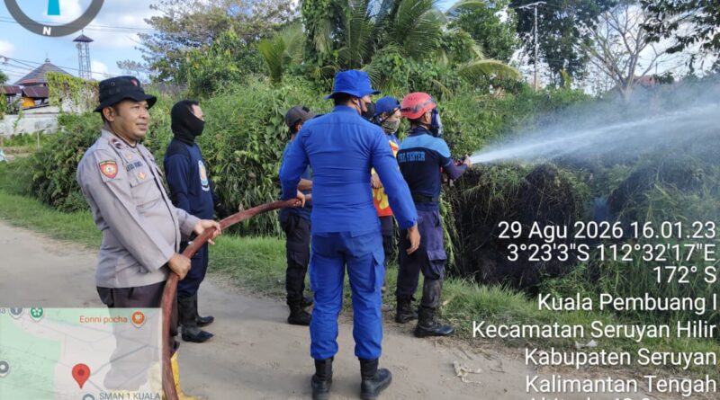 Respon Cepat, Personel Gabungan Berhasil Kendalikan Kebakaran Lahan di Jalan Budi Utomo