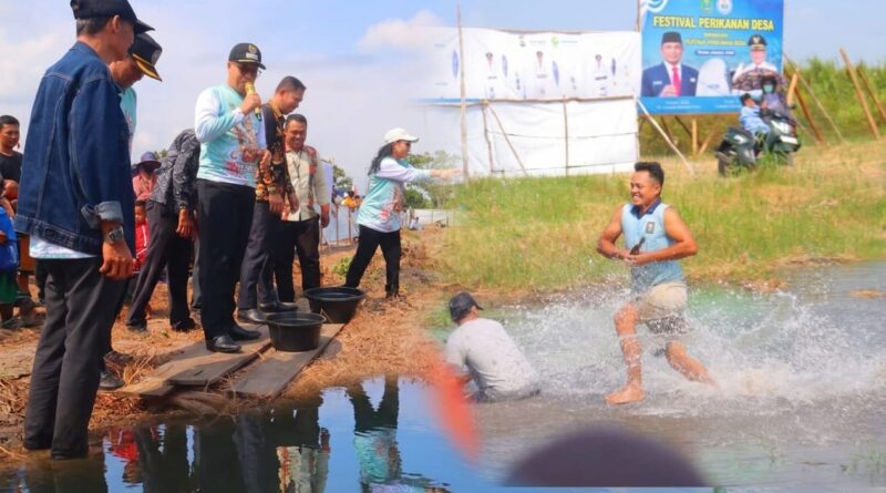 Meriahkan HUT Seruyan Ke-24 dan HUT RI Ke-81, Wakil Bupati Buka Festival Budaya Gawi Hatantiring Tahun 2026 Meriahkan HUT Seruyan Ke-24 dan HUT RI Ke-81, Wakil Bupati Buka Festival Budaya Gawi Hatantiring Tahun 2026