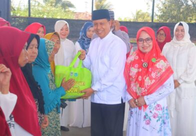 Hadiri Peringatan Maulid Nabi, Wabup Supian: Kepribadian Rasulullah SAW Harus Diterapkan Di Kehidupan Sehari-hari